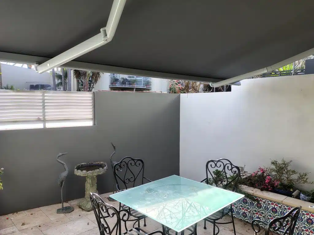 Folding arm awning 2